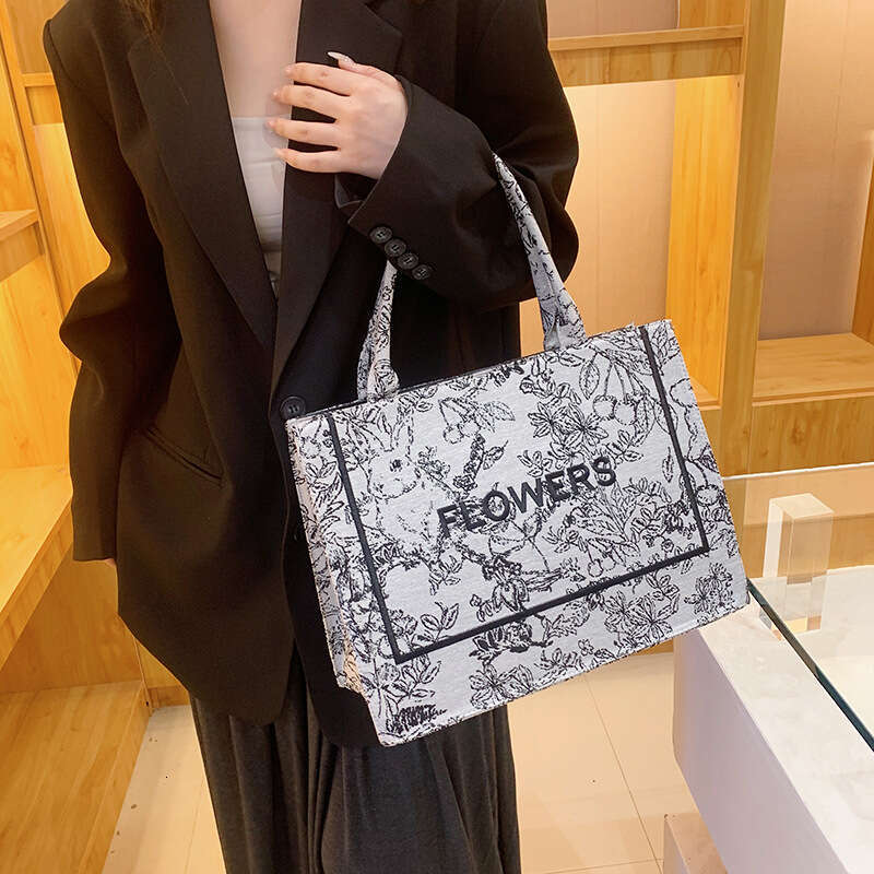 Embroidered Handbag for Women New Fashion Monogram Shoulder Trendy Versatile Large Capacity Canvas Tote Bag