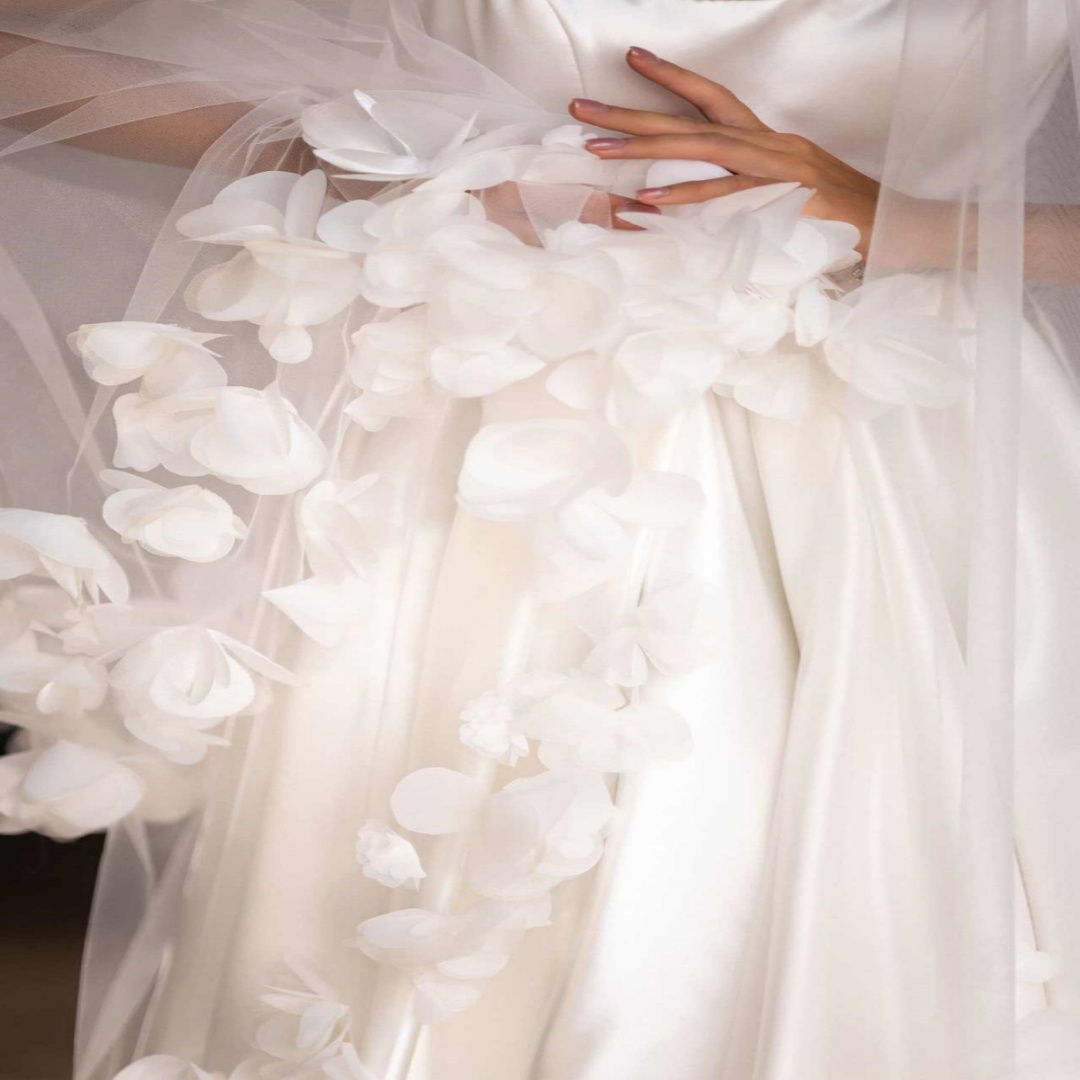 Wedding Veil Long Soft Tulle Royal Bridal Veil Two Layer 3D Flowers Edge Bridal Wedding Veil Wedding Accessories