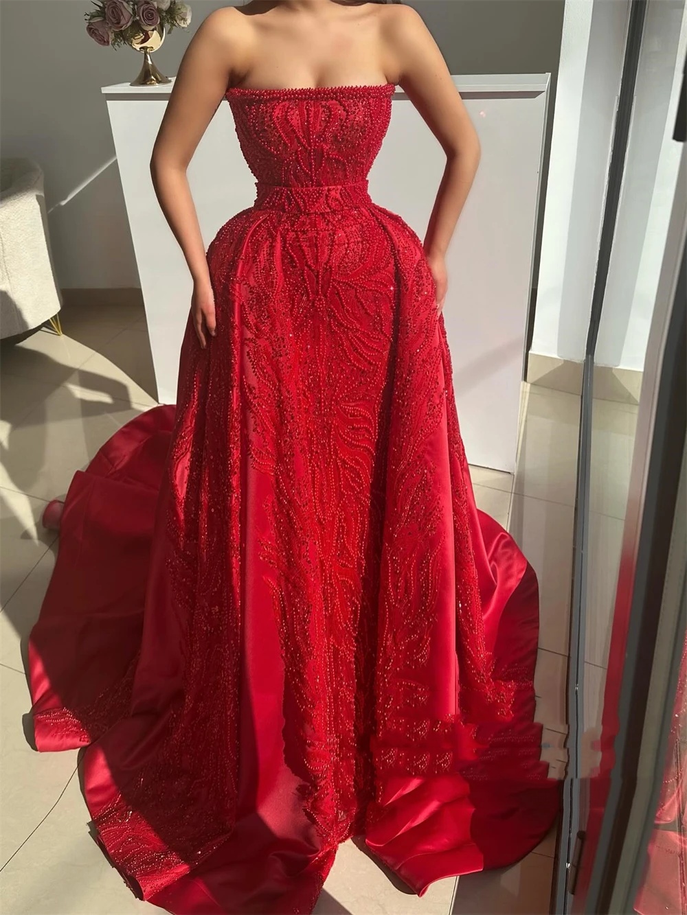 Classic Evening Dresses For Women Strapless Sleeveless Gown Beaded Sequins Detachable Train Dress Party Customized Dress