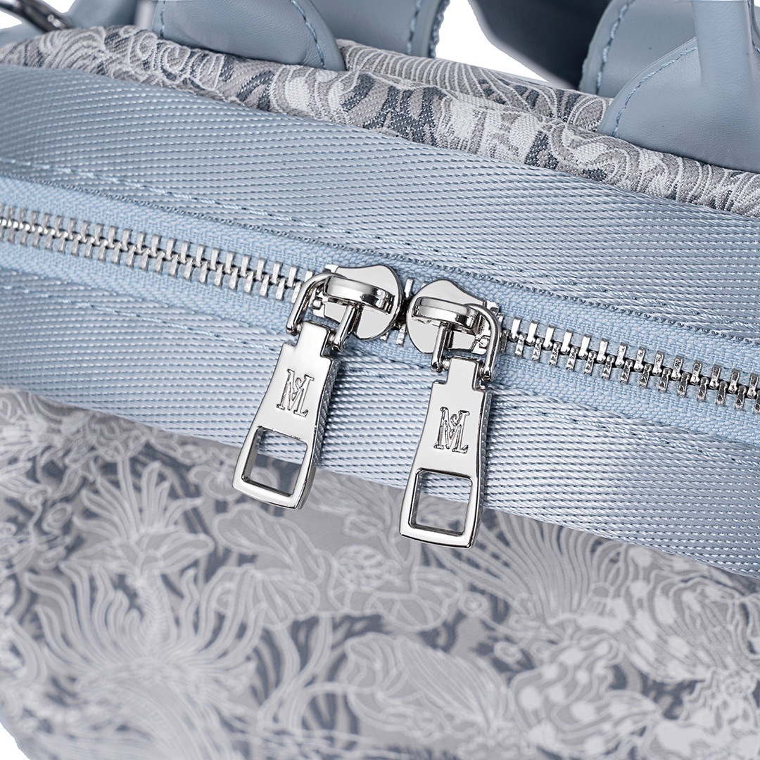 2025 New Niche Design High-End Lightweight Travel Backpack Cute Women's Knapsack ddmymoon