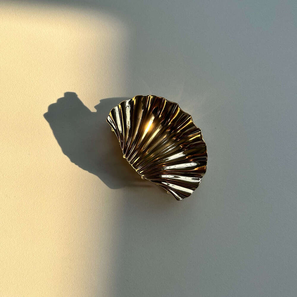 Vacation Style Large Shell Niche Design Alloy Claw Ins Bun Shark Clip Hair Accessory