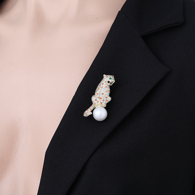 Gold Tone Rhinestone - Encrusted Leopard Brooch With Orange Gemstone Spots, Green Eyes And Pearl Accent Bold Party Jewelry And Gift For Her High Quali