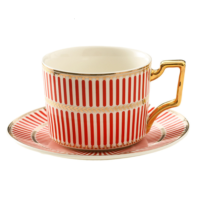 Coffee Machine Cup High-End Exquisite Cup and Saucer Set English Afternoon Tea Set Luxury Sense Niche Ceramic Gift 250730