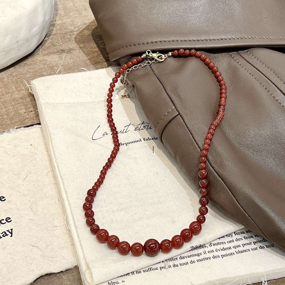 Natural Red Agate Beaded Necklace for Women, Light Niche White Mother-of-Pearl Bead Collarbone Chain, High-End Versatile Sweater Chain c31