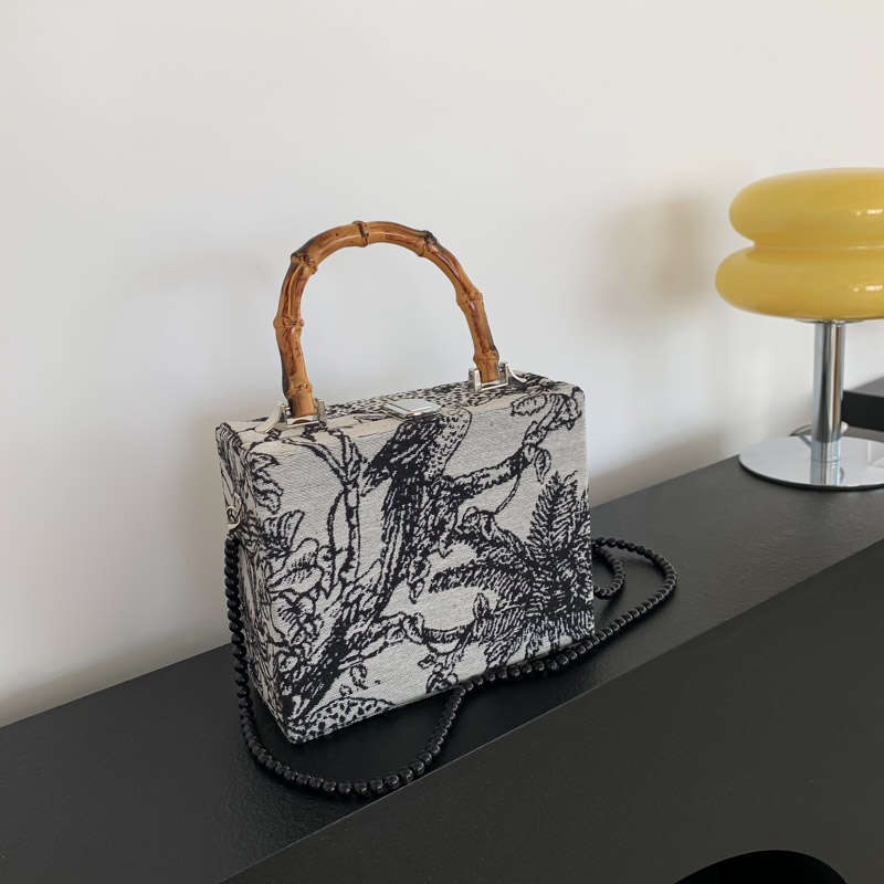 Summer Chinese Style Bamboo Knot Handbag for Women 2024 New Trendy Pearl Chain Crossbody Box Bag