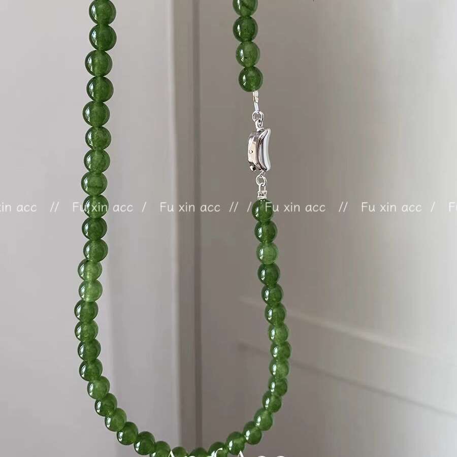 Natural Green Chalcedony Jade Beaded Necklace Design Sense New Chinese Style Collarbone Light Ultra Smooth Neck Chain Versatile b70