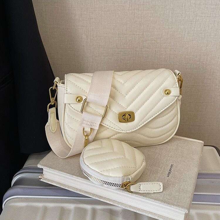 2024 New Trendy Women's Crossbody Single Shoulder Small Niche Design Chain Embroidery Zipper Bag