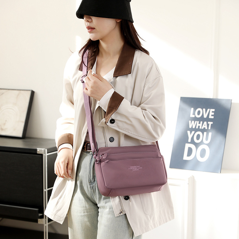 Colorful Fox Women's Fashion Trend Shoulder Water-Resistant Multi-Layer Casual Crossbody Bag ddmymoon