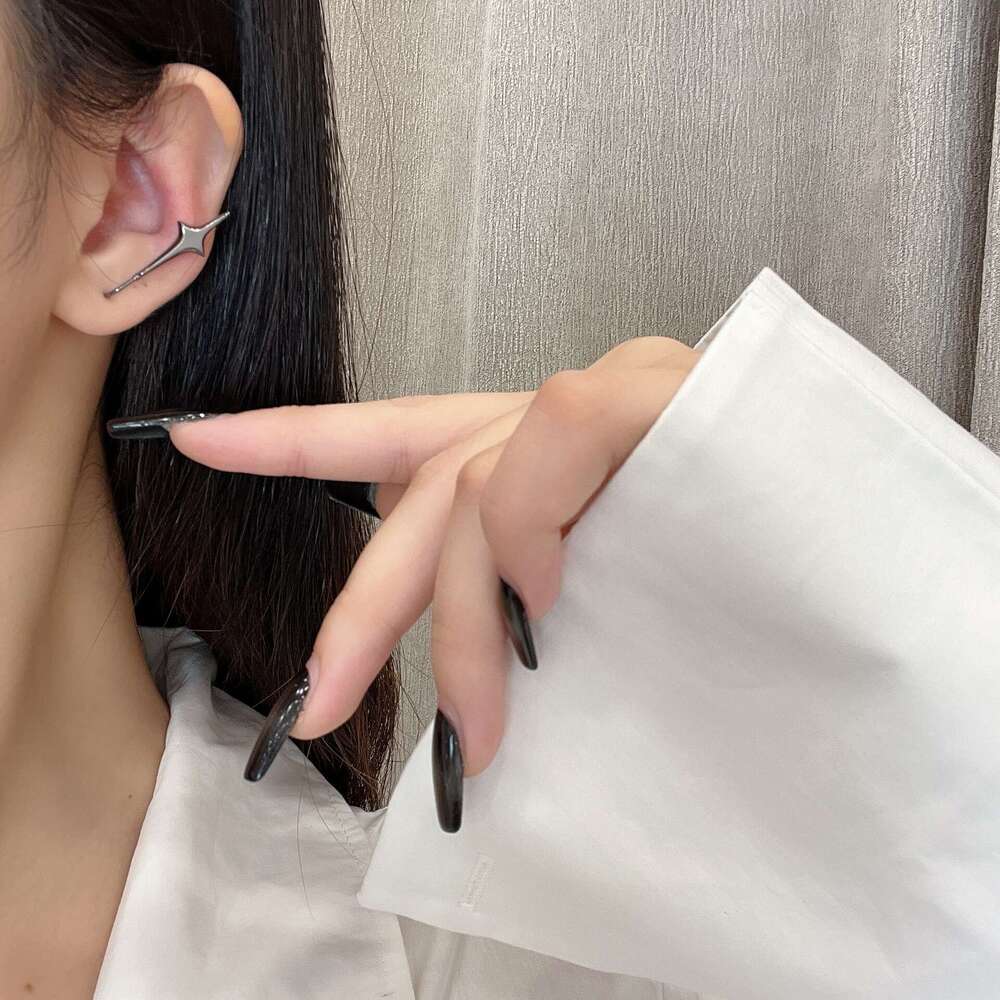 Unique Brushed Star Light High-end Niche Design Elegant Studs Fashion Commuting Simple Earrings for Women 8eb