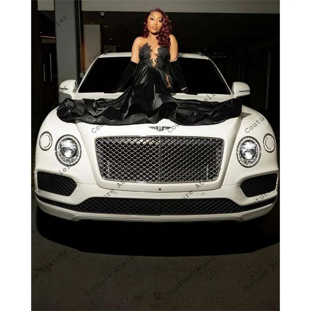 Black Velvet Embroidered Lace Appliques Ball Gown with Mermaid Birthday Gloves Stylish Party Dress or Custom Neck prom