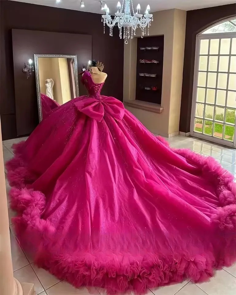 Princess Hot Pink Quinceanera Dresses 2025 Bead Crystals Tiered Ruffles 15th Birthday Party Sweet 16 Dress Ball Gown Customized
