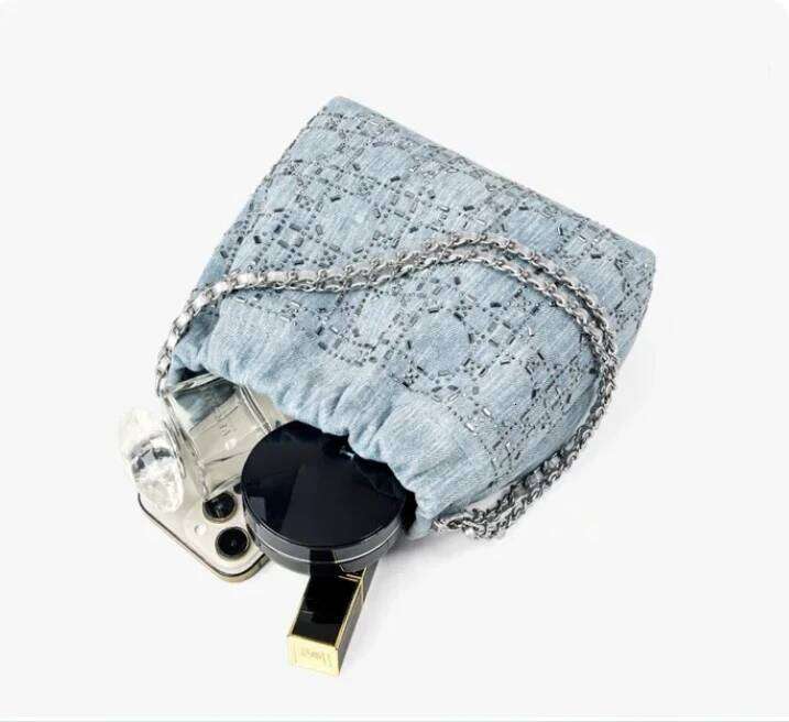 Luxury designer niche fashion new women's caviar leather shoulder handbag