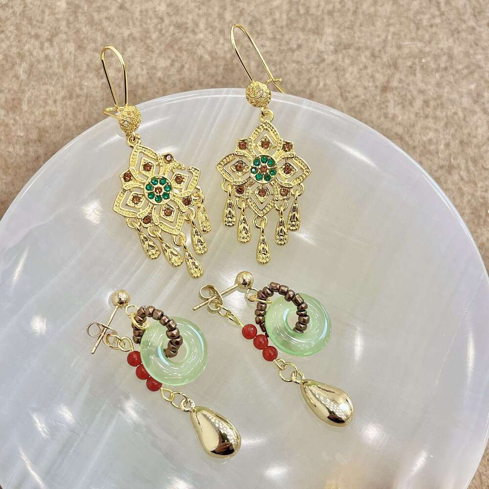 Golden Rhombus Tassel Ethnic Style New Year Good Luck Niche High-end Light Wealth Exquisite Women's Earrings 732