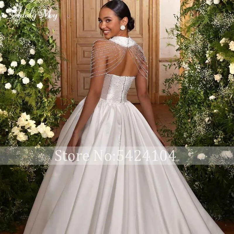 Removeable Chic O Neck Satin Chapel Train Ball Wedding Dress Strapless Beading Customized Princess Bridal Gown Robe De Soiree
