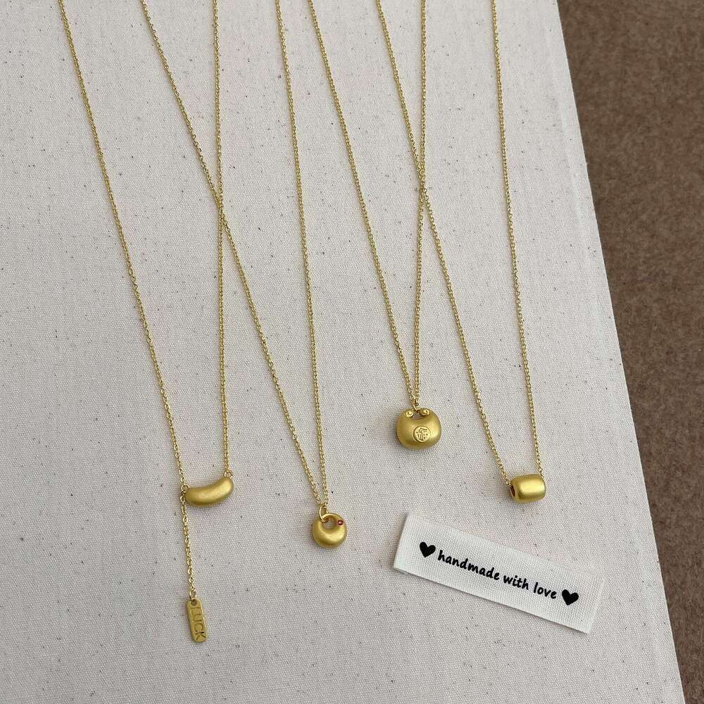 Acacia Bean Necklace Women, Collarbone Chain, Internet Celebrity Simple Elegant High-End Gold 2024 New Style, Cool and Versatile for Women 96c