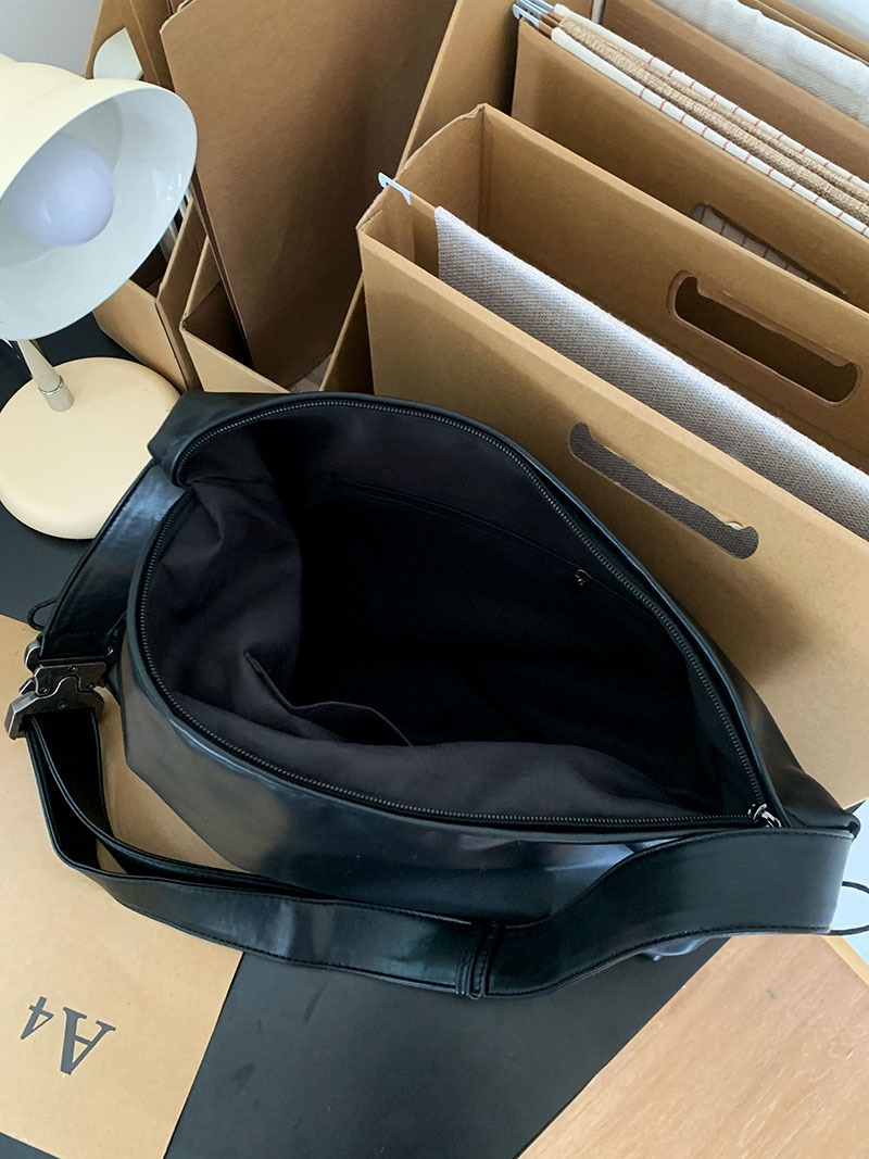 Designer Bag Korean Luxury Bag Style Bag For Women, Large Capacity 2025 New Pleated Tote Bag, Textured Casual Commuter Wide Shoulder Strap Crossbody B