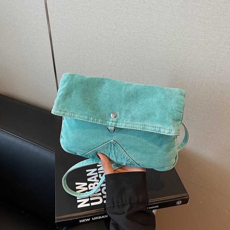 Summer New Women's Shoulder Bag Denim Bag Women's Large Capacity New Casual Simple Commuting Retro Designer Bag Minimalist Style Canvas Bag