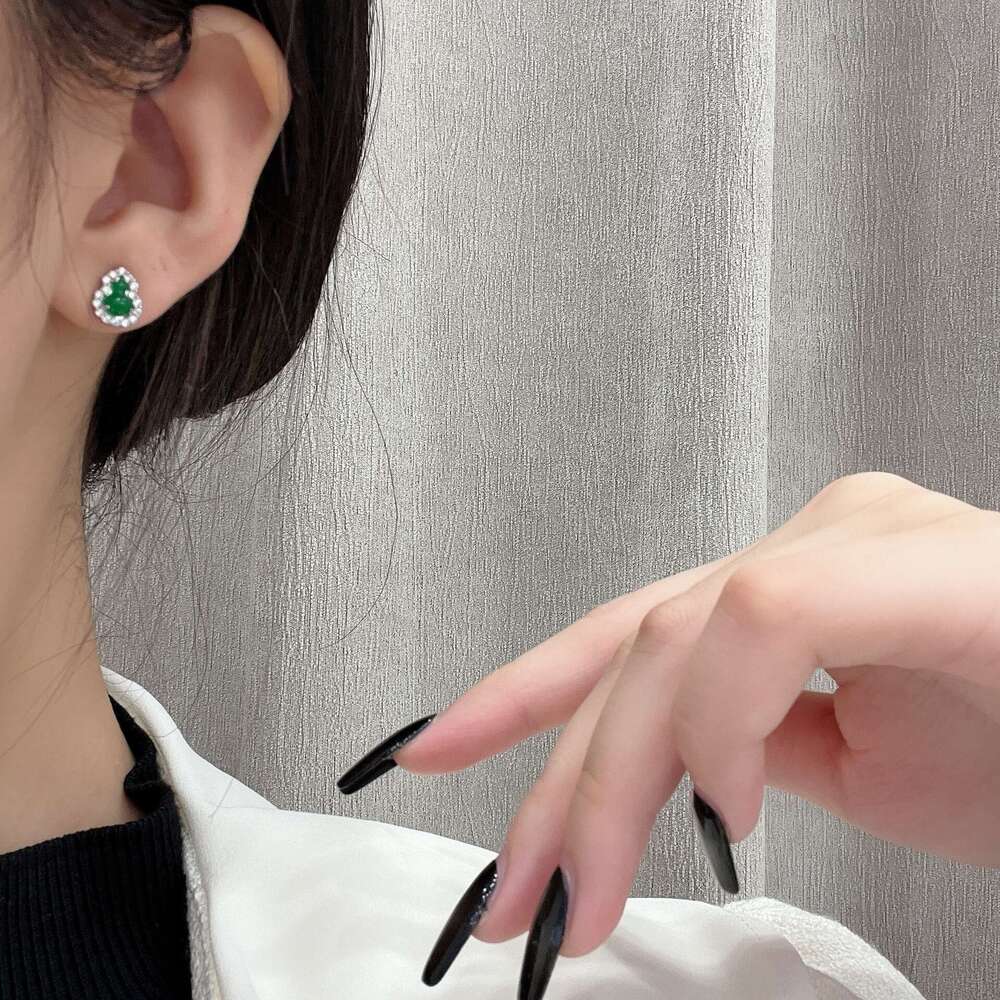 Chinese Green Red Earrings 2024 New High-end Light National Style Gourd Decoration Fortune and Prosperity 88d
