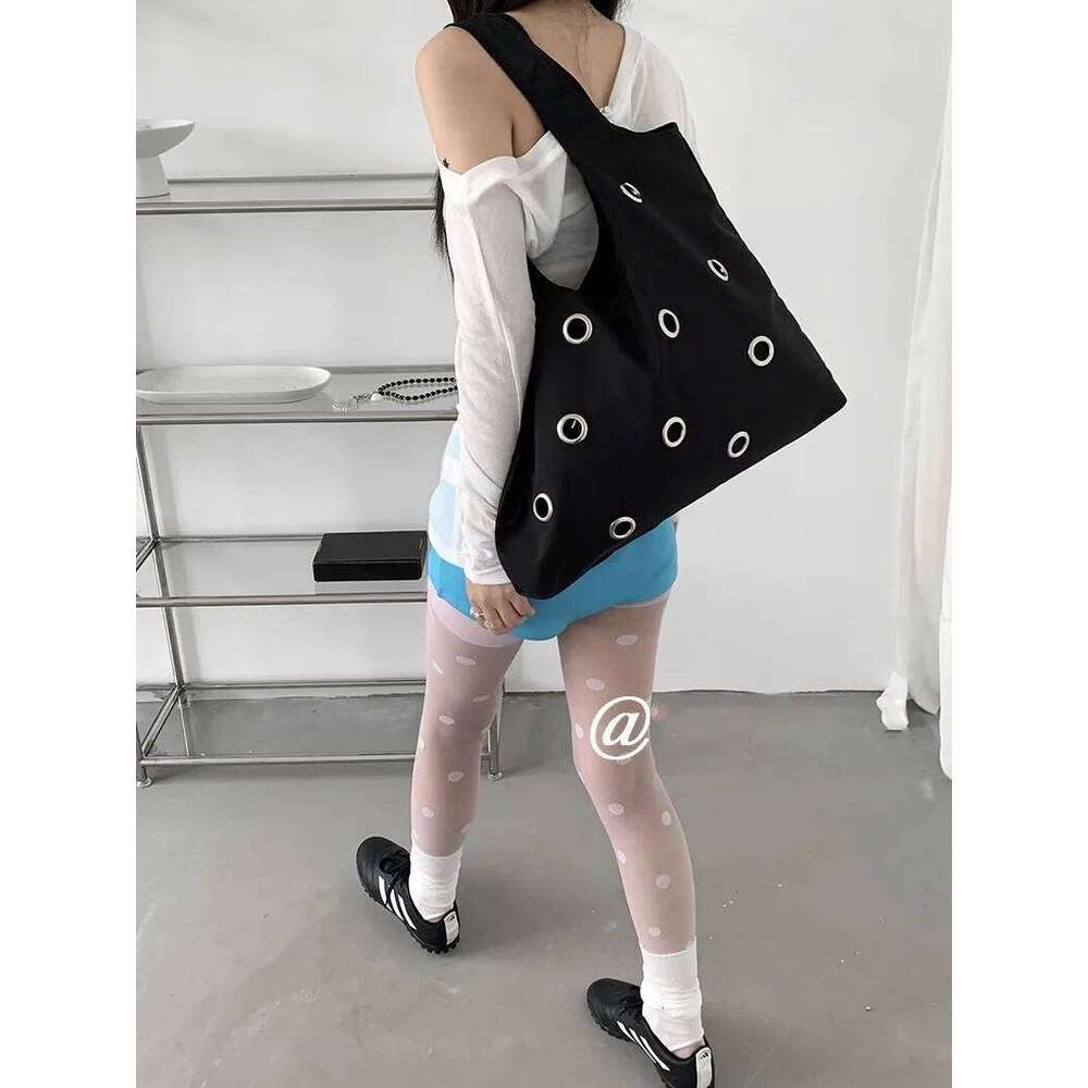 Fashion Hollow Rivet Large Capacity Tote Bag Hobos Women Handbags Soft Nylon Shoulder Bags Trend Big Shopper Purses