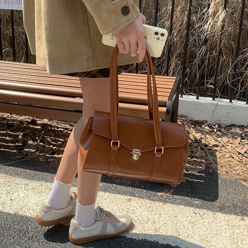 Designer Bag 2025 New Autumn Winter Korean Ins Niche Luxury Bag Underarm Bag Texture Casual Vintage Light Luxury Handheld Shoulder Bag For Women Tote 