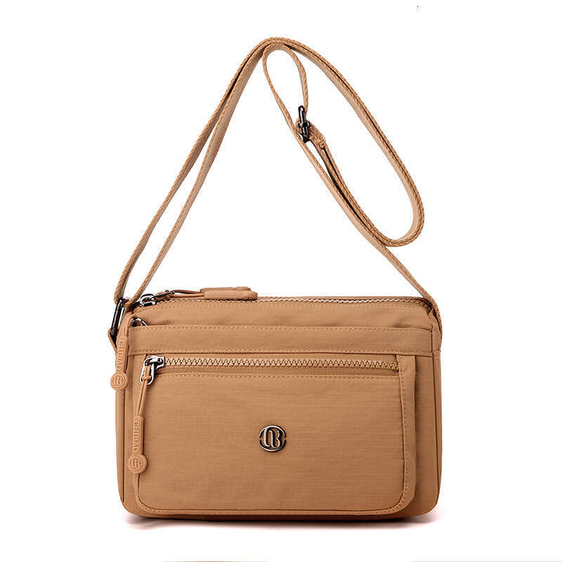 Women's 2024 New Crossbody Design Sense Niche Commuting Lightweight Fashion Shoulder Bag