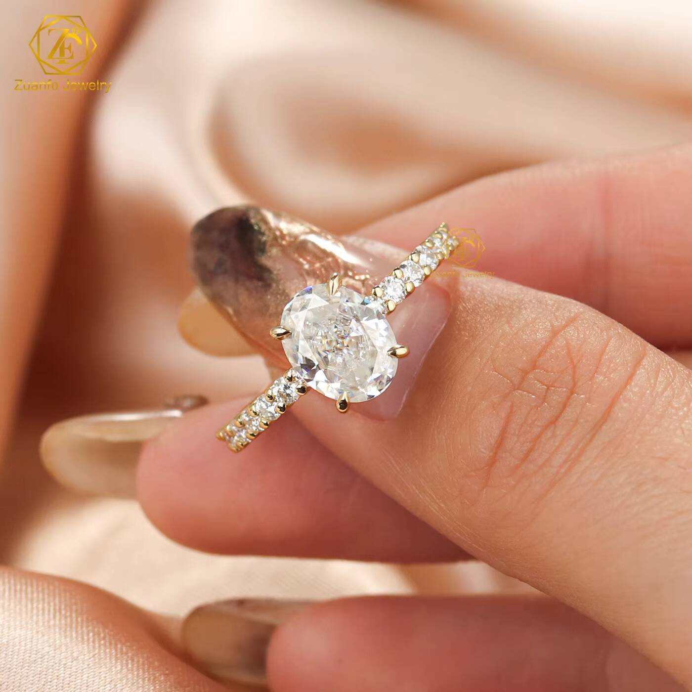 Wholesale IGI GIA Certified HPHT CVD VVS1 Lab Grown Oval Cut Diamond 3CT 5CT 14K 18K Solid Gold Jewelry Engagement Ring Women