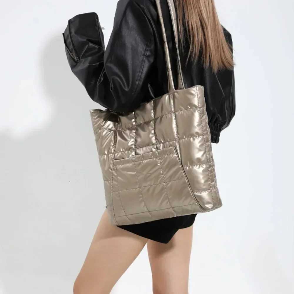 Trendy Soft Down Cotton Padded Shoulder Bag Fem Creative Puffer Tote Bag Lightweight Low Shopper Bag for Autumn and Winter Y250730