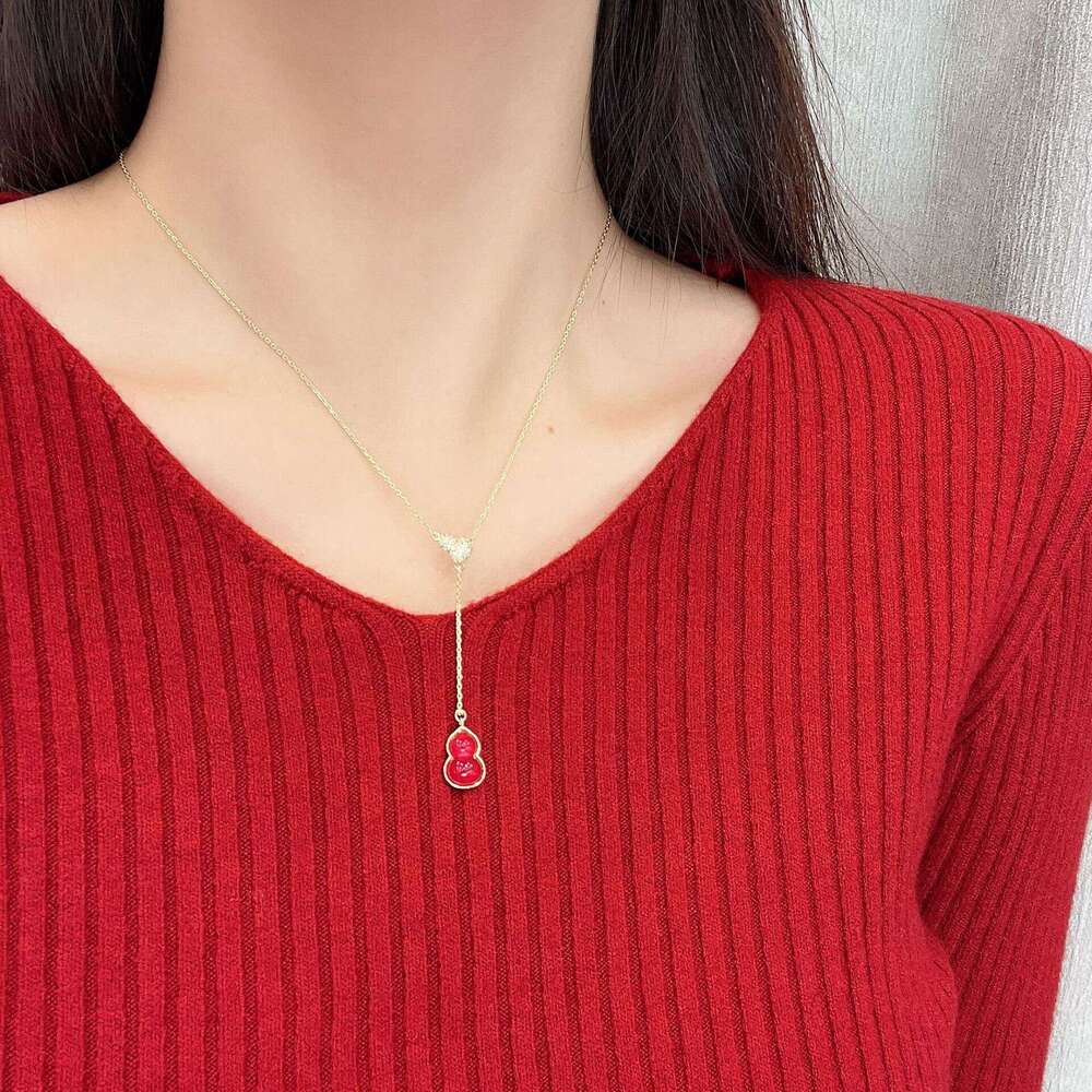 Gourd Sweater Chain Light High-End Elegant Versatile Unique Necklace 2024 New Women's Accessories Autumn Winter d5d