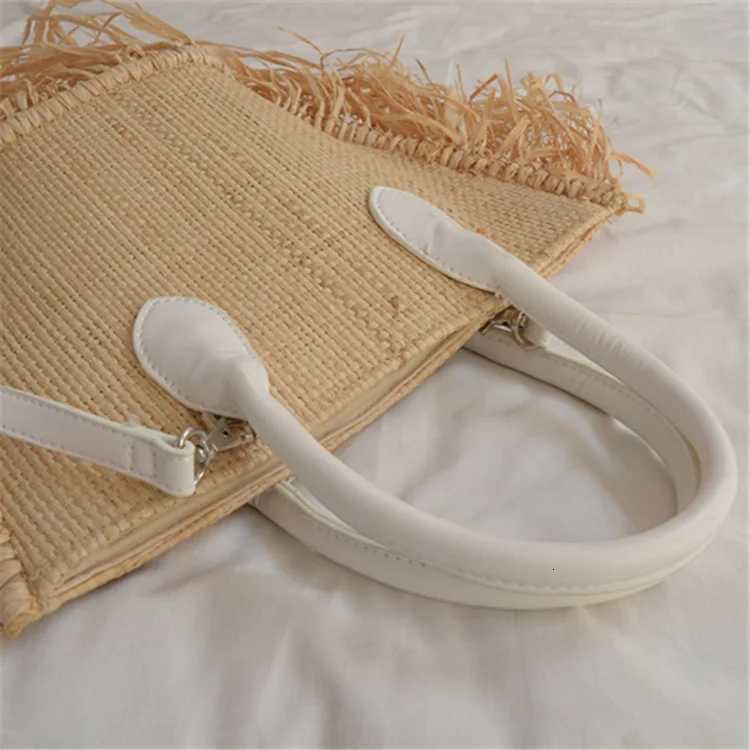 tassel Woven raffia straw Beach Bag Woven Shoulder Bag Raffia Circle Rattan Bags Bohemian Summer Vacation Casual bag Y250729