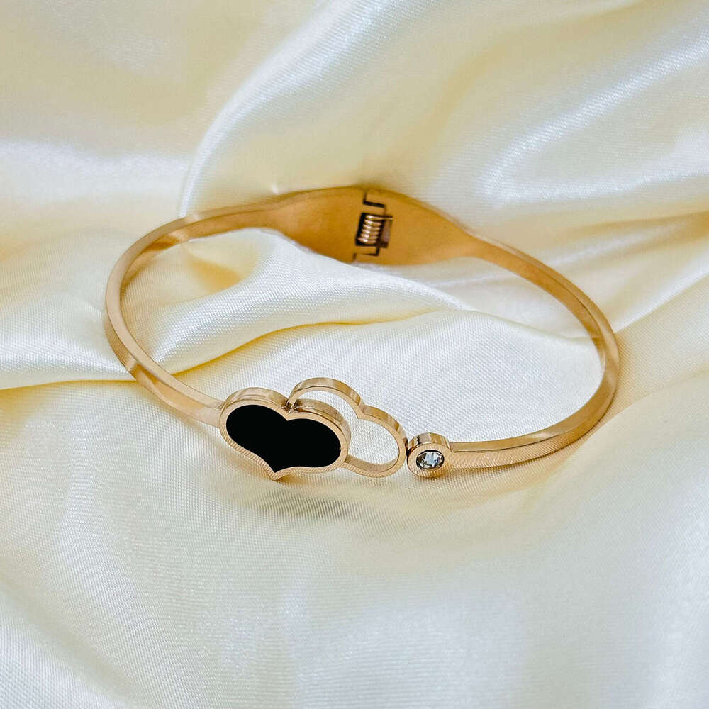 Black Heart Titanium Steel Non-Fading Ins Gold Personality Minimalist Style Niche Design Fashion Bracelet High-End Korean