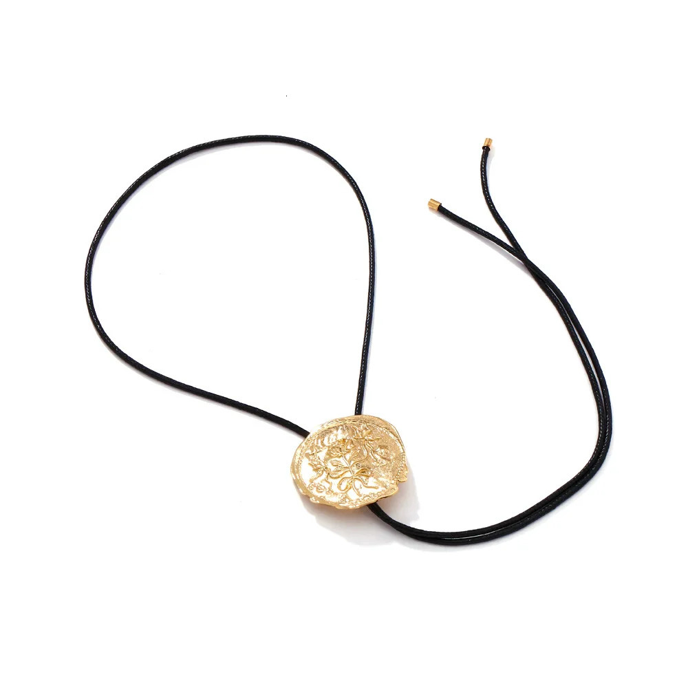 Vintage Irregular Metal Rose Round Label Adjustable Rope Chain Western Cowboy Style Necklace Women Personalized Jewelry 250729