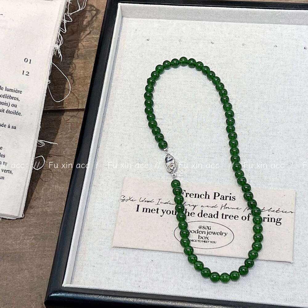 Natural Green Chalcedony Jade Beaded Necklace Design Sense New Chinese Style Collarbone Light Ultra Smooth Neck Chain Versatile b70