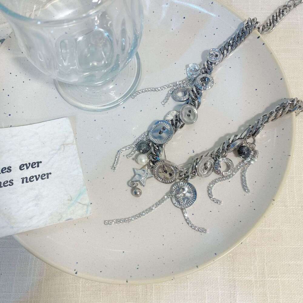 Y2K Sweet Cool Hot Girl Element Tassel Button Necklace Elegant Interlocking Choker Dark Style 7a0