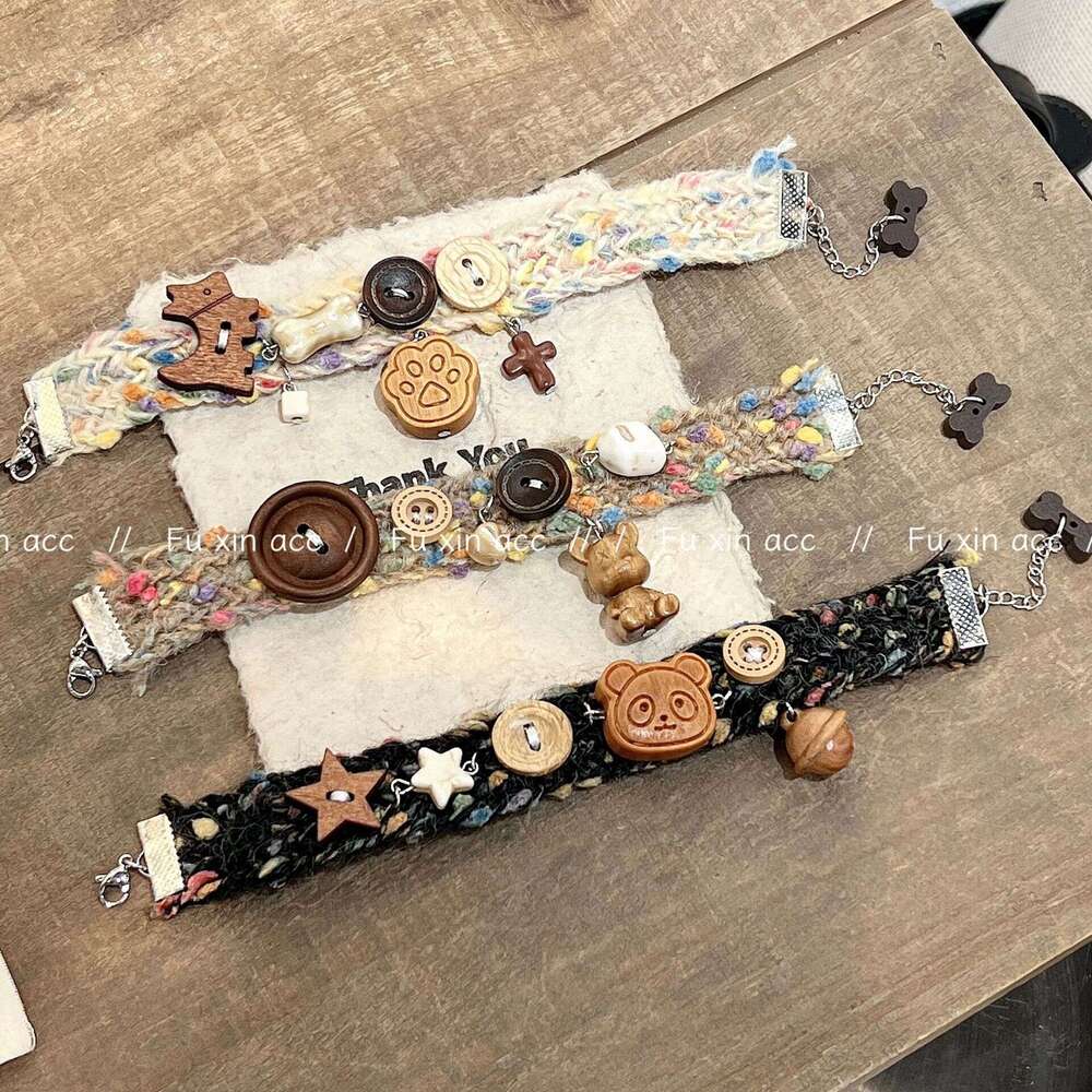 Classic Melard Handwoven Yarn Bracelet for Women, Niche Cute Sandalwood Bear Pendant Bracelet, Hand Jewelry f9c