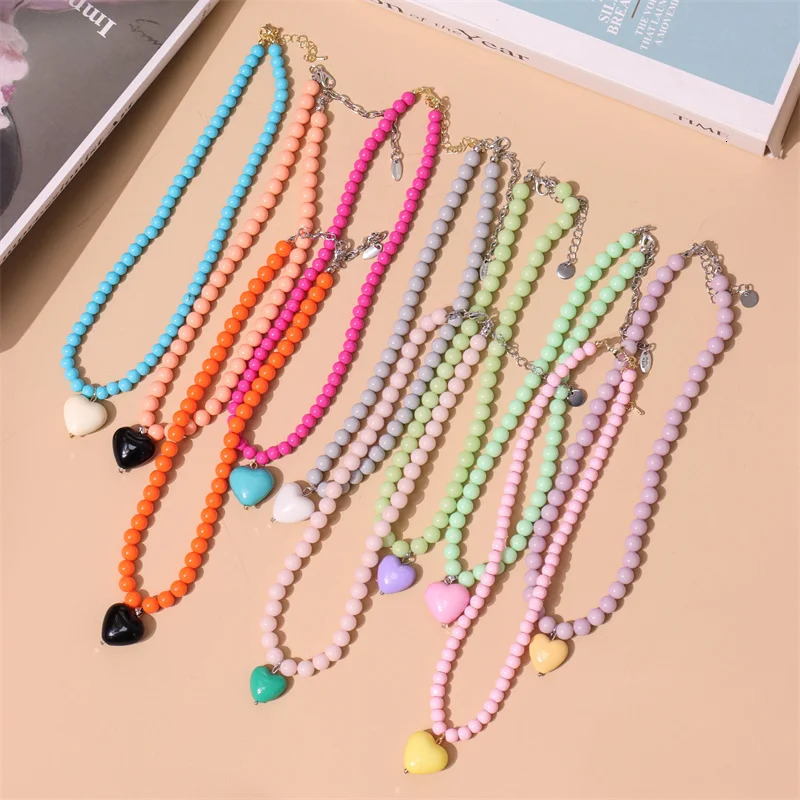 HANGZHI Color Beaded Chain Resin Heart Pendant Necklace For Women Girls Trendy Clavicle Chain Delicate Jewelry Gift 250729