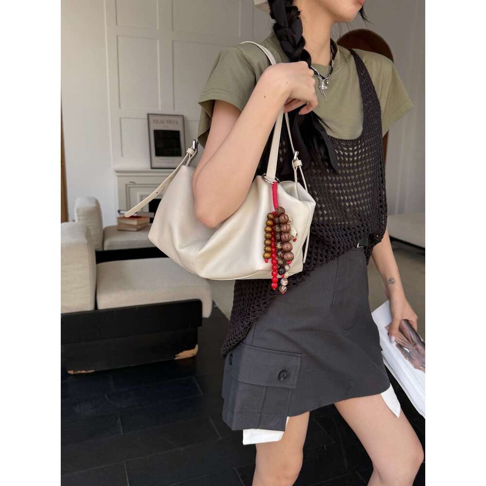 Tote Large Capacity Women New High-Quality Texture Versatile Crossbody Commuter Shoulder Underarm Bag designer bag B5