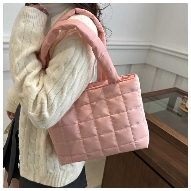 1 Pc Minimalist Quilted Puffy Tote Bag Large Capacity Crossbody Bag Trendy Padded Shoulder Bag For Women For Daily Use Y250730
