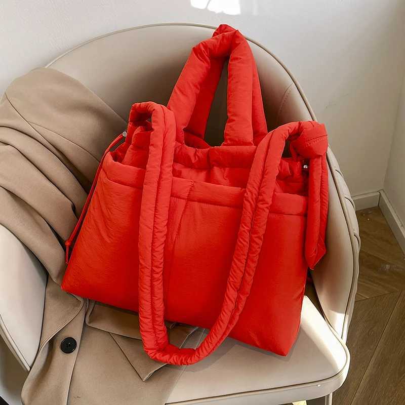 2024 Puffer Tote Bag Casual Tote Handbag Large Capacity Soft Commuting Bag Adjustable Strap Padded Shoulder Purse Chic Hobo Bag Y250730