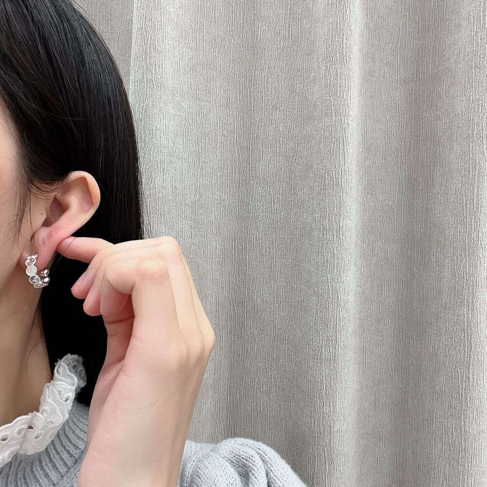 Star Style Eight Half Round Ball Inconsistent Hoop Zirconia Earrings 2025 Spring New Model 1fb