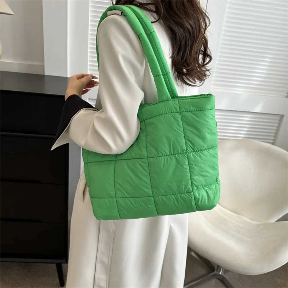 Fi Space Pad Cott Totes Handbag Wen Shoulder Bags Winter Nylon Padded Quilted Shopper Bags Fem Casual Crossbody Bags Y250730
