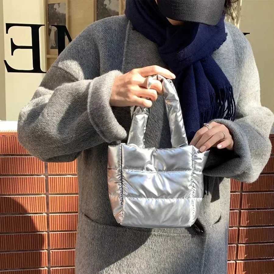 Handbag Fem Bag New Tide Shoulder Bag Fall and Winter Cotton Bag Hundred Tote Bags Padded Plaid Fi Quilted Handbags Y250730
