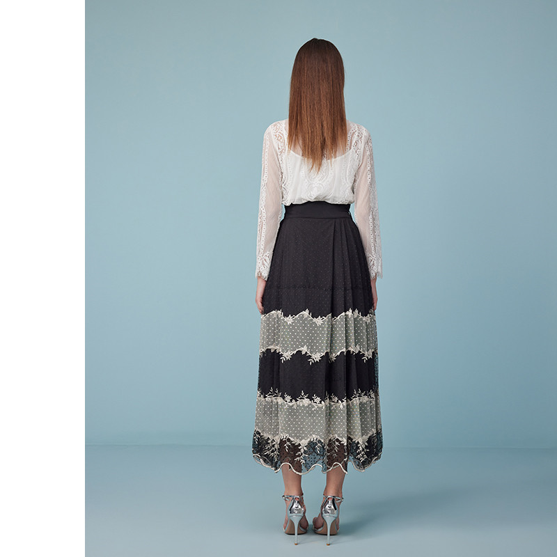 Women's Elegant White Lace Top Hollow long-sleeved White Top French Romantic Sexy Lace Shirt Party Summer Resort Wear Office Women Clothing 61123