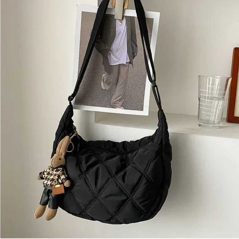 Embroidery Crossbody Bags for Women Large Capacity Handbags Shoulder Messenger Bag Female Popular Fi Hobos Shopper Bag Sac Y250730