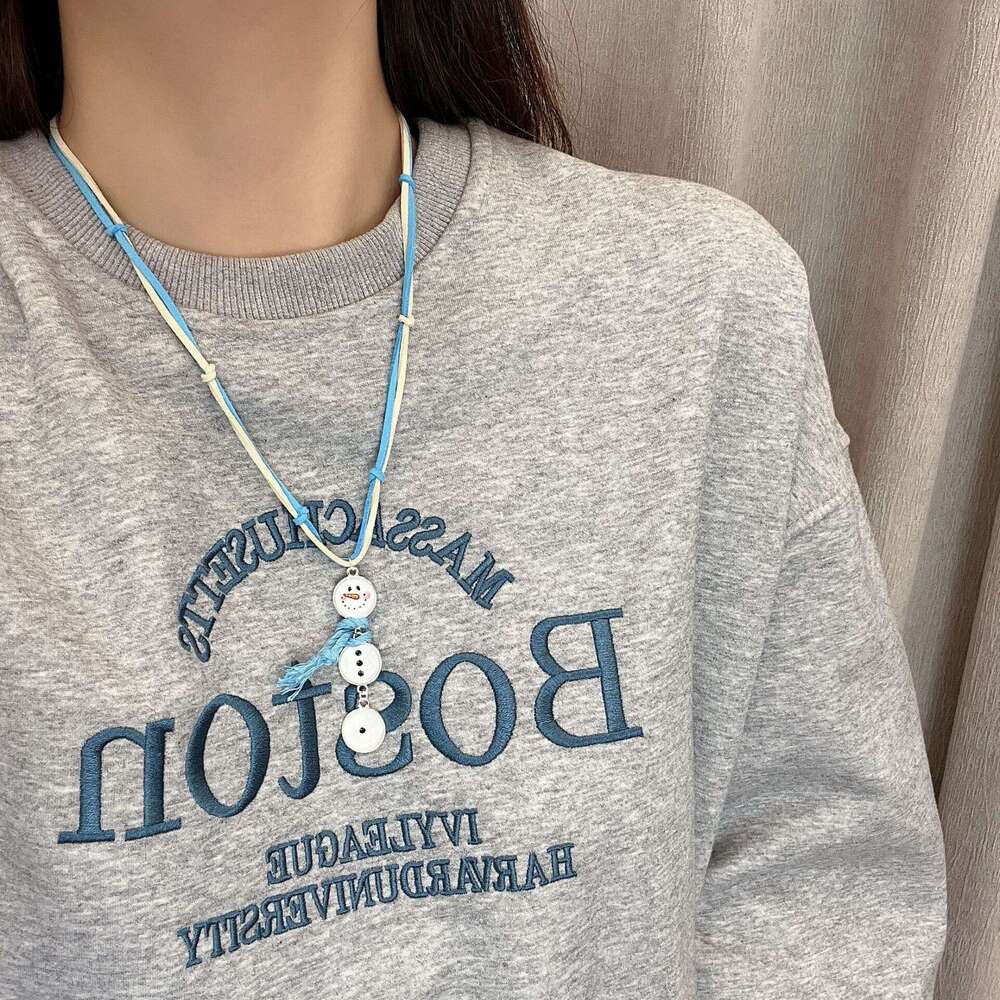 Christmas Little Snowman Necklace Cute Girly Atmosphere Collarbone Niche High-end Versatile Sweater Chain for Women 4f4