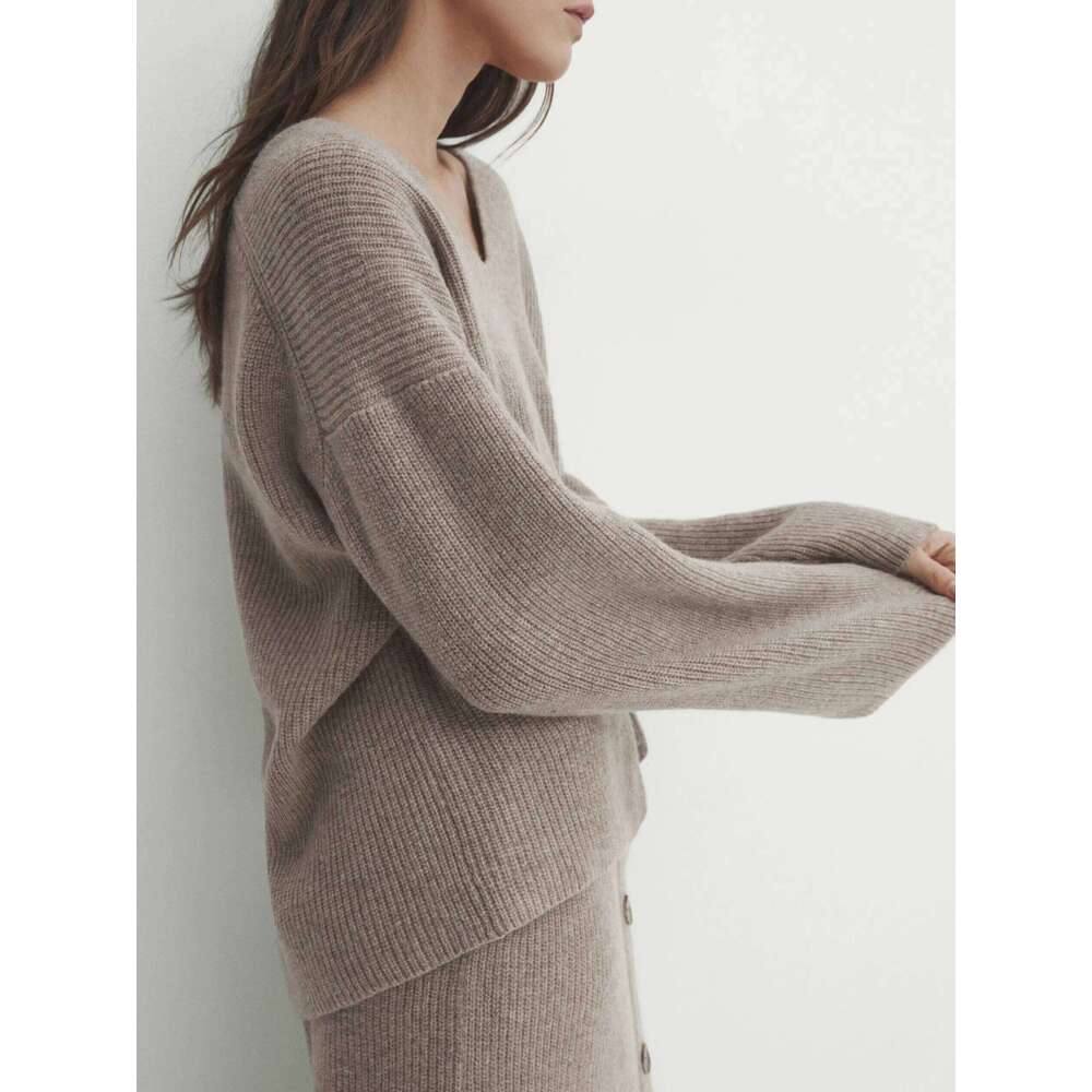 Ethereal MD 2025 Massidutti Spring New Style Of French Casual Slouchy Wool Blend Reverse V-Neck Knitwear 250728