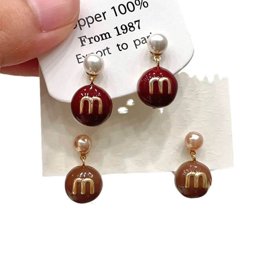 High-end Wine Red Brown Bead Short Unique Design Sense Stud Fashionable Elegant Earrings e13