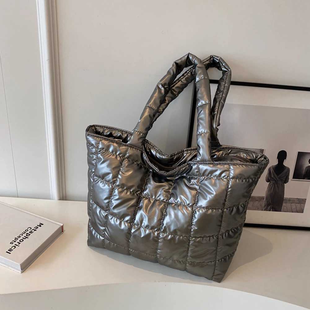 100% Cotton Linen Cotton Linen Bag Zipper Closure Plain Check Bag Gloss Surface Cloud Bubble Bag Basic Style for Shopping Traveling Y250730