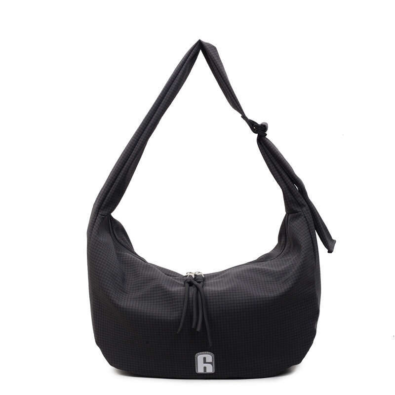 Korean Style Ins Super Popular Artistic Dumpling 2025 Summer New Daily Commuting Design Sense Fashion Crossbody Bag