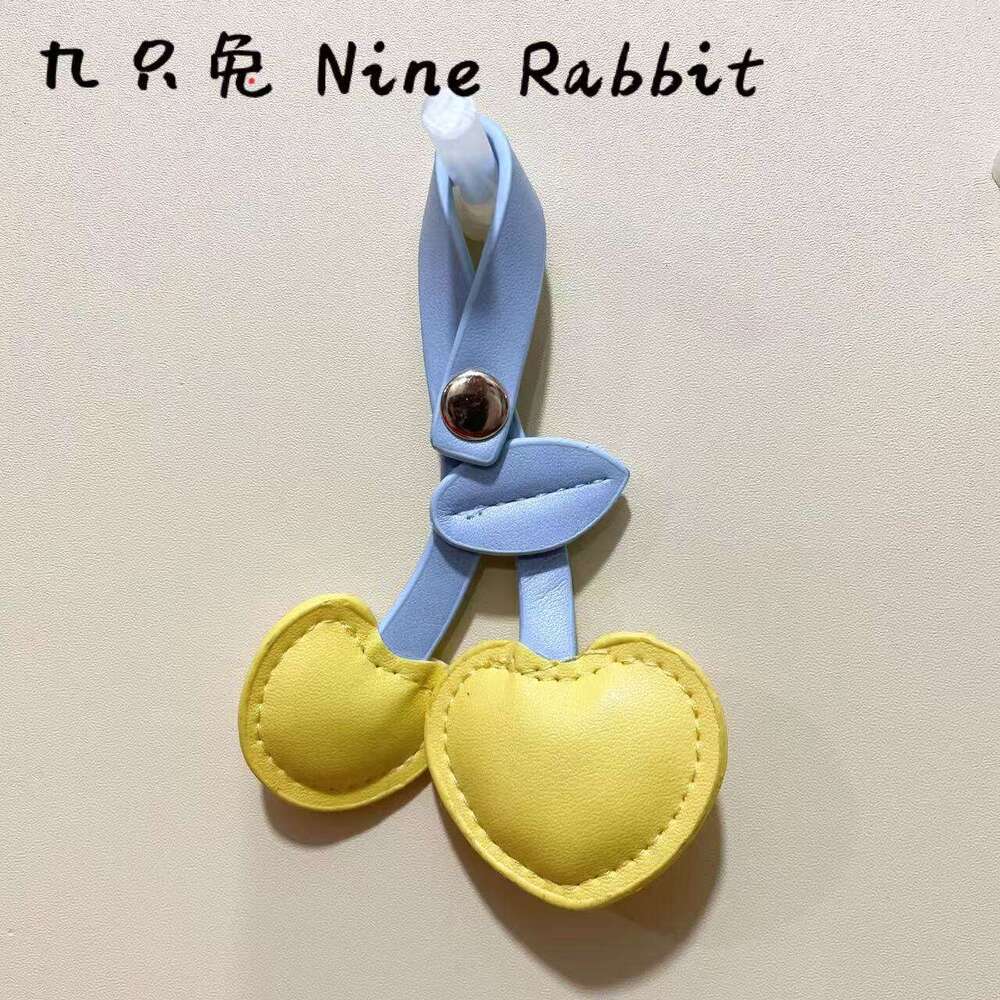 Charming Cherry Keychain - Vintage Leather Bag Charm for Women, Cute Fruit Decor in 5 Colors, Perfect Gift for Girls & Teens