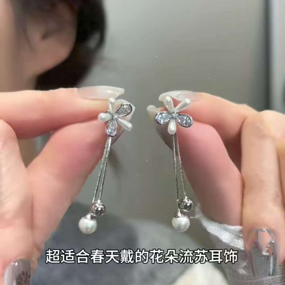 2025 Spring New Tassel Flower Korean Style Light High-end Back-hanging Earrings Versatile Ear Accessories 268